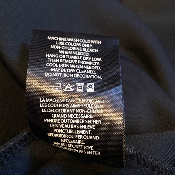 Black Pyramid Streetwear Top - Picture 13 of 13